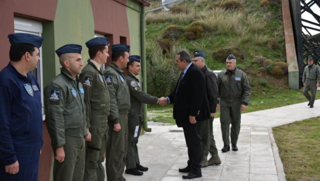 Με τον Α/ΓΕΑ πήγε για ευχές ο Π. Καμμένος