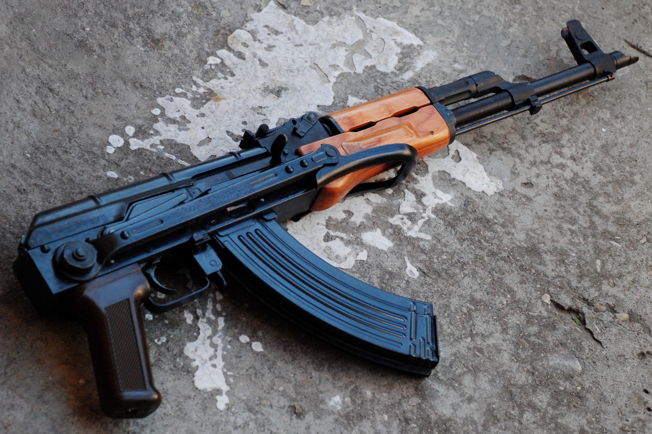 AK-47: Πως δουλεύει το πιο επιτυχημένο ατομικό όπλo της σύγχρονης πολεμικής ιστορίας (βίντεο)