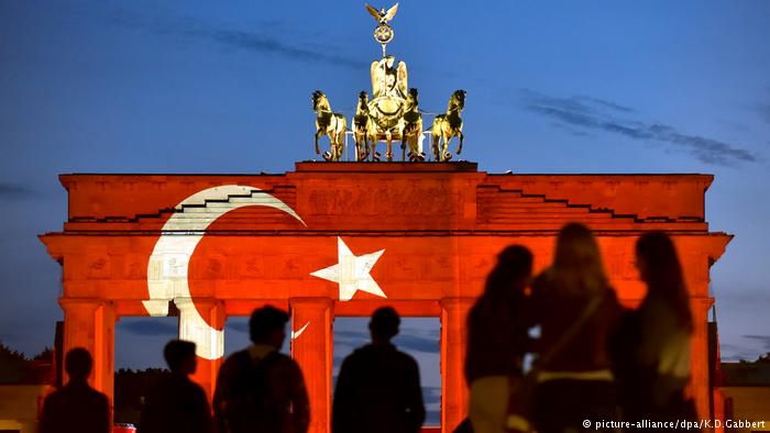 Γ. Πάιλαν. «Έχω την πληροφορία ότι πληρωμένοι δολοφόνοι από την Τουρκία θέλουν να χτυπήσουν στην Ευρώπη»