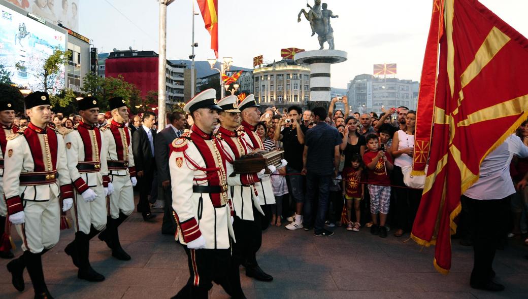 Οι Αλβανοί λένε ότι συμφωνήθηκε το όνομα «Νέα Μακεδονία» – Εθνικότητα «νεομακεδονική» και γλώσσα «σλαβομακεδονική»