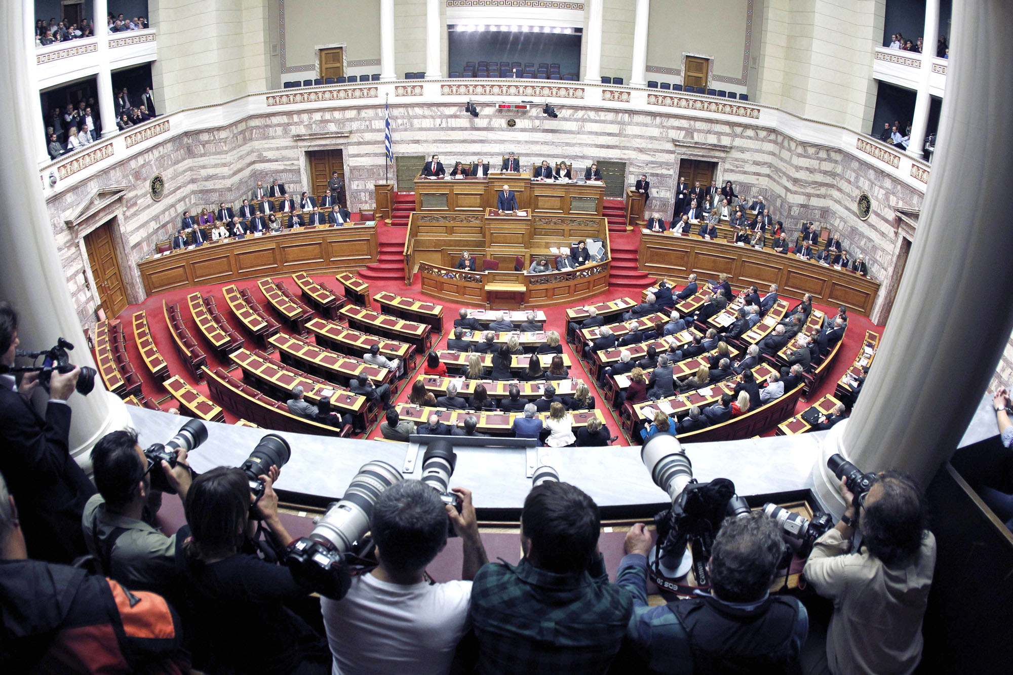 Στην Βουλή η δικογραφία των βλημάτων το πρωί της Παρασκευής