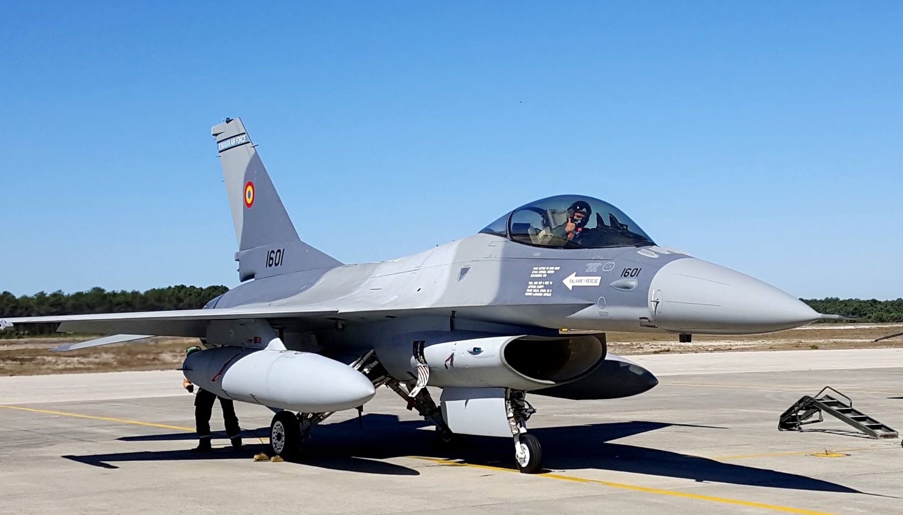 Επιπλέον μαχητικά F-16 αναζητά η Ρουμανία (βίντεο)