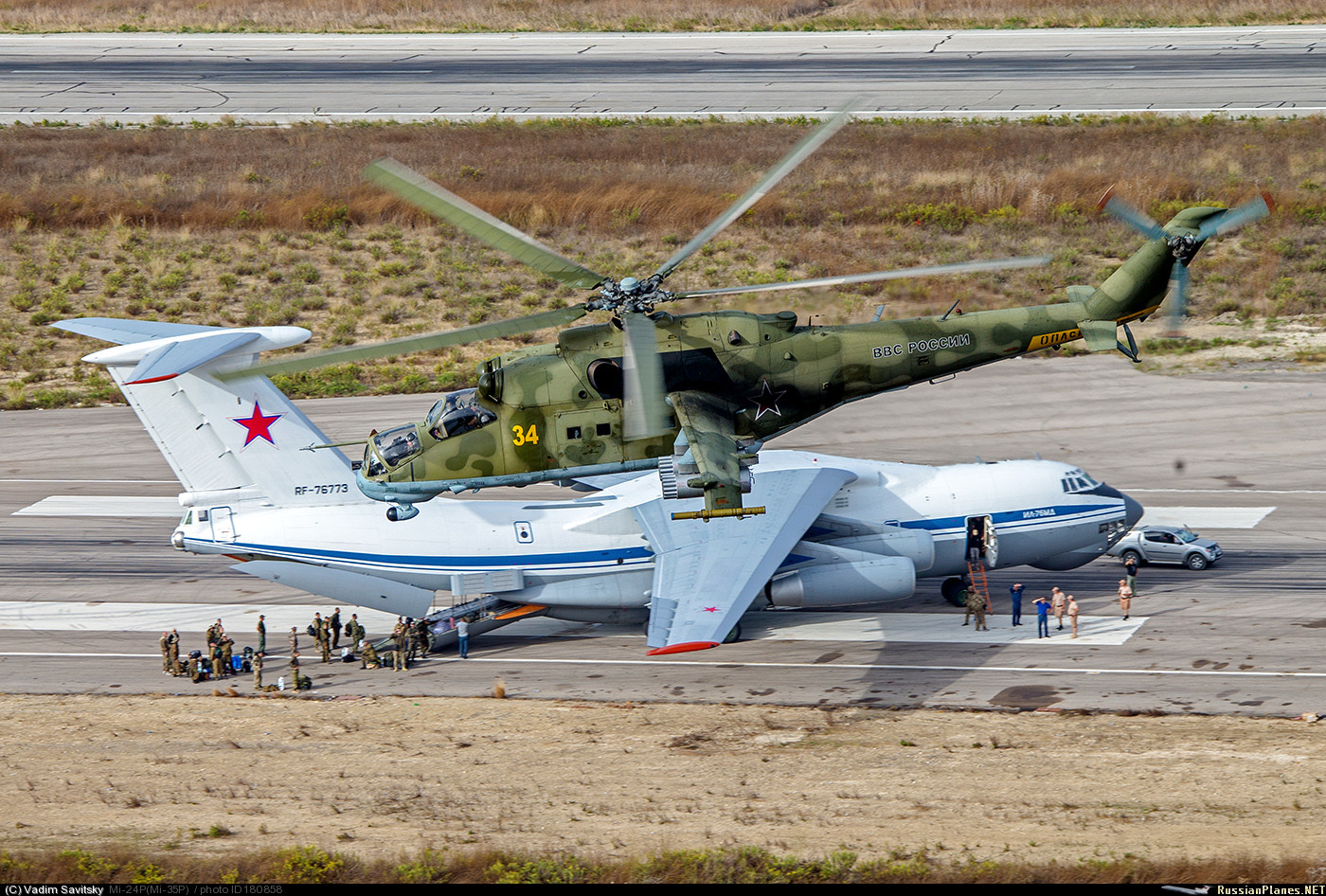 Συρία: Προσγείωση IL-76 της ρωσικής Αεροπορίας υπό την προστασία Mil Mi-24 (βίντεο)