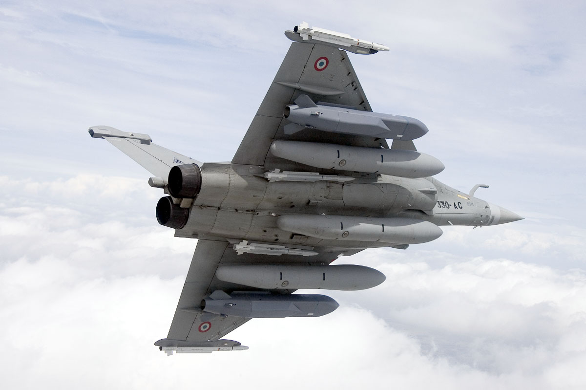 Πώς απέδωσαν τα «ελληνικά» όπλα SCALP-EG, JDAM και FREMM στην επίθεση στη Συρία