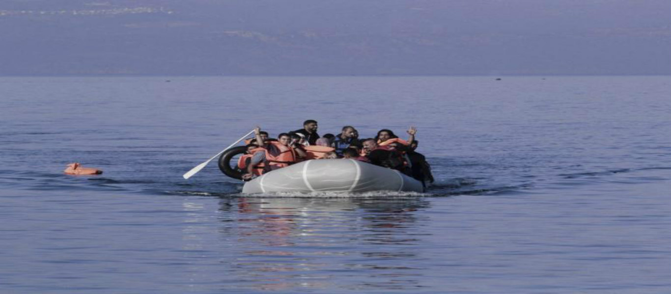 Πάνω από 400 παράνομοι μετανάστες επιχείρησαν να φτάσουν στην Ισπανία το Σαββατοκύριακο