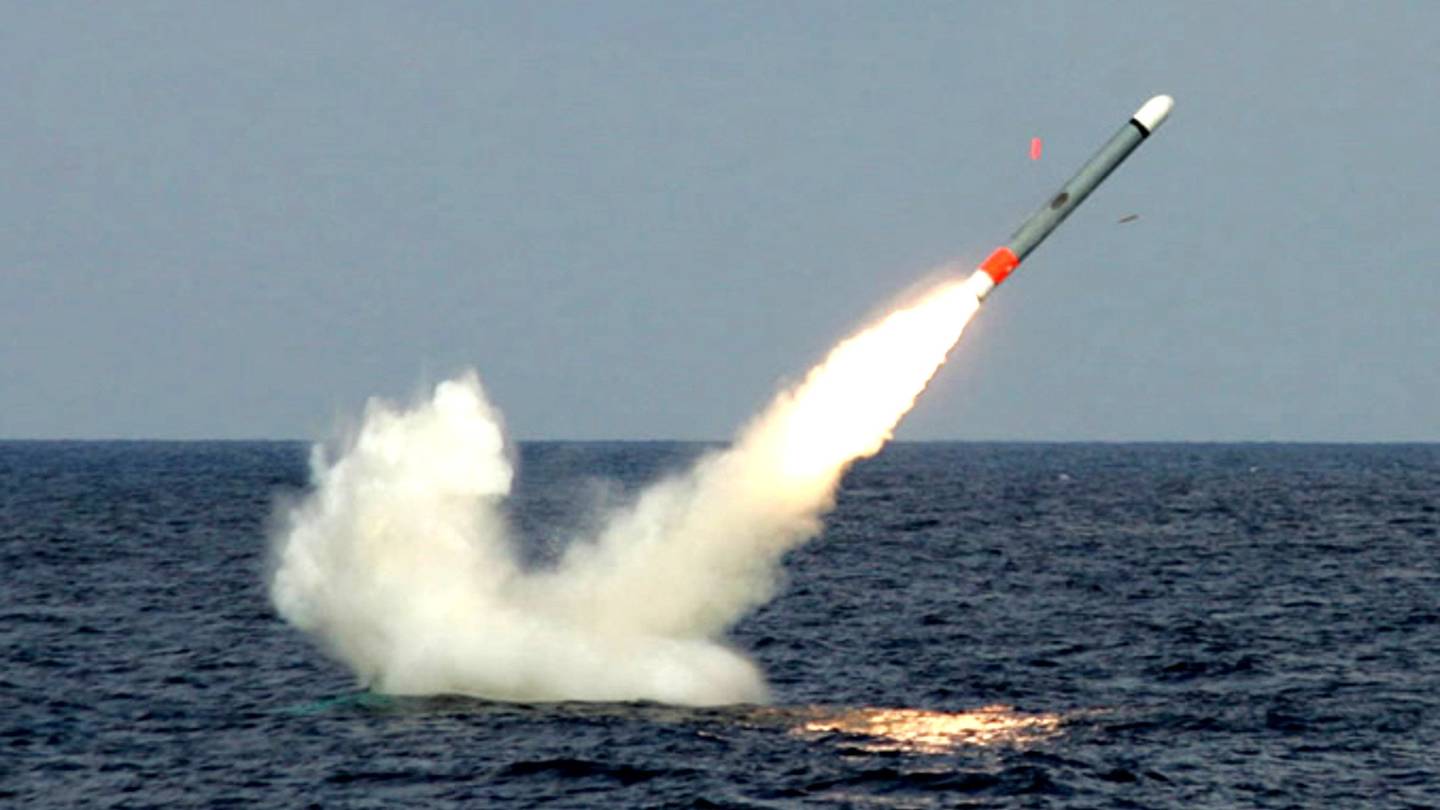 Πύραυλοι Standard, Tomahawk, NSM: Η «στρατηγική τριάδα» της Raytheon