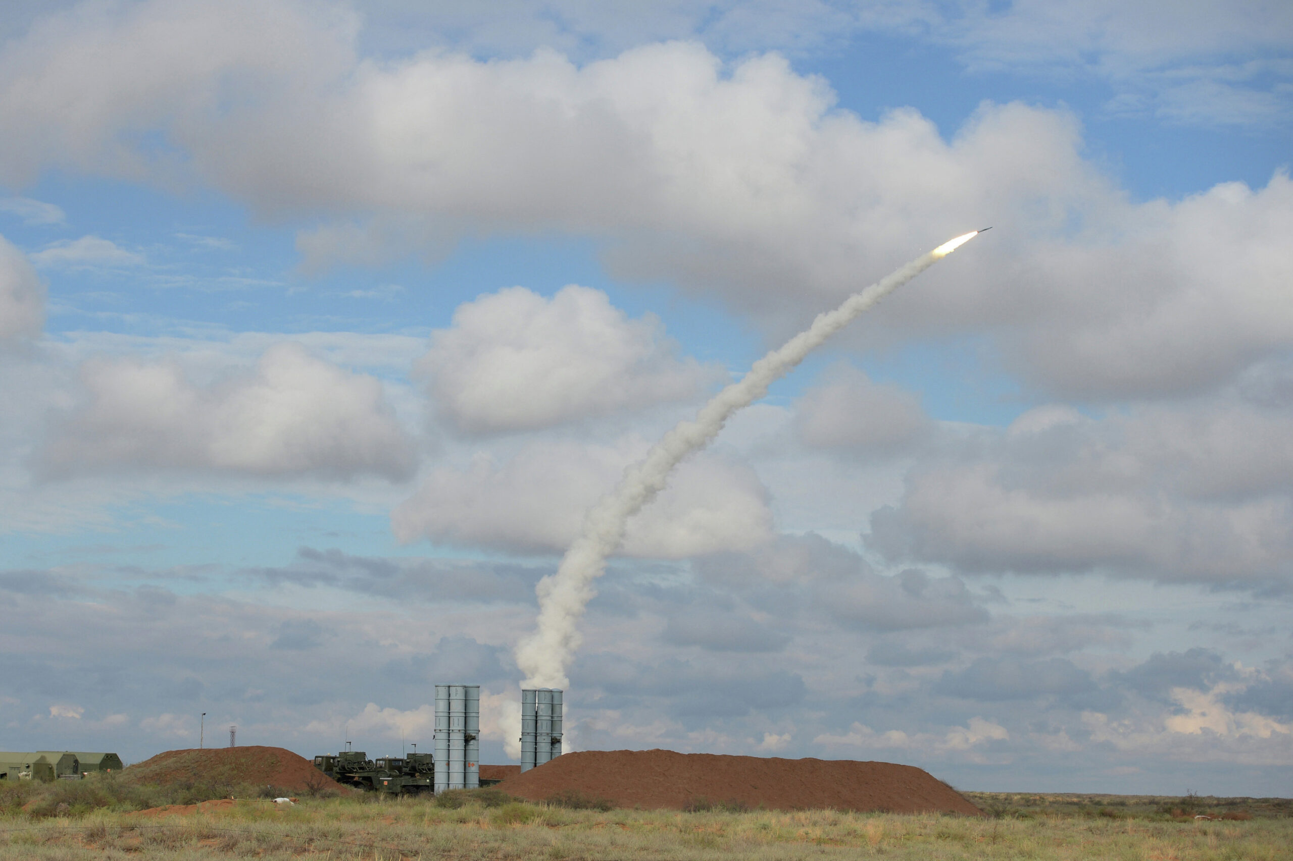 S-300: Δείτε βολές του ρωσικού αντιαεροπορικού συστήματος