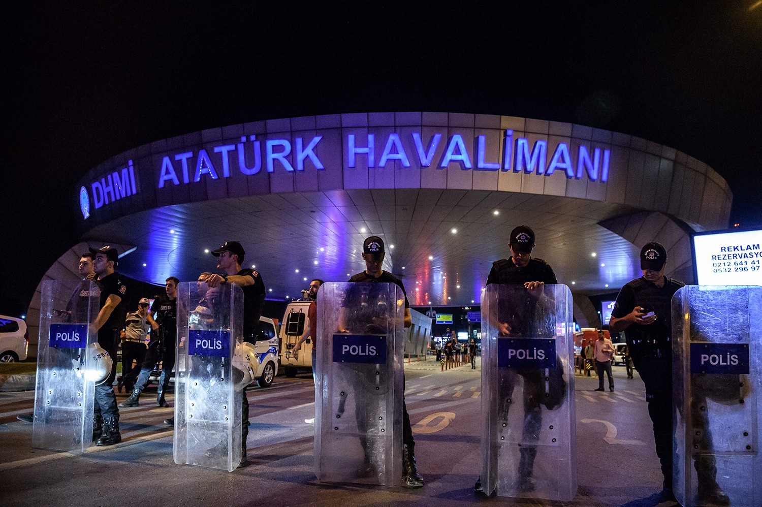 Τουρκία: Εκατοντάδες συλλήψεις εργαζομένων στο νέο αεροδρόμιο Κωνσταντινούπολης – Διαμαρτυρίες για τις συνθήκες εργασίας