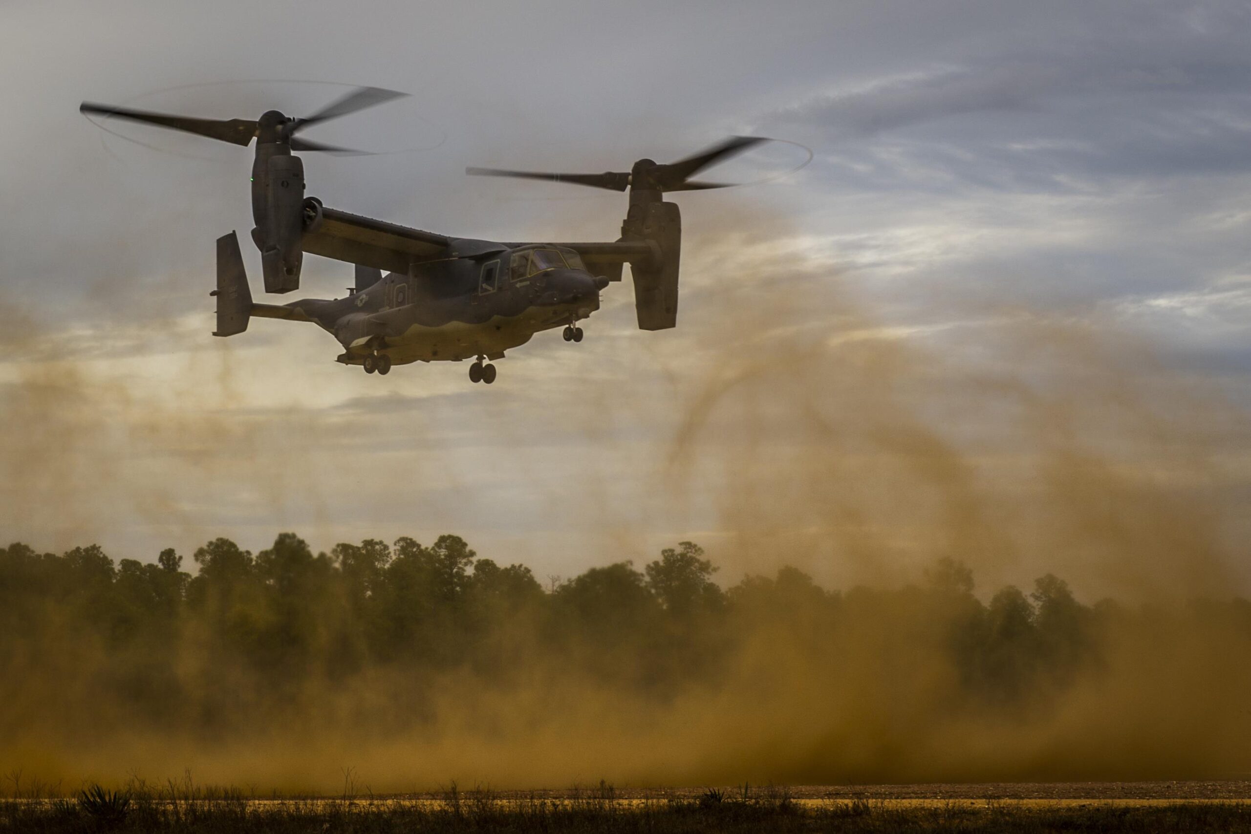 Osprey MV-22 μεταφέρουν Πεζοναύτες στην αμερικανική βάση Al-Tanf στη Συρία (βίντεο)