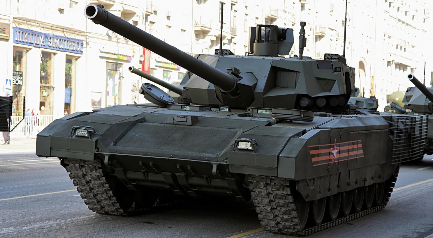 «Μια ανάσα» από το T-14 Armata η Ινδία: Εστειλε τον Α/ΓΕΣ να επιθεωρήσει το ρωσικό άρμα μάχης