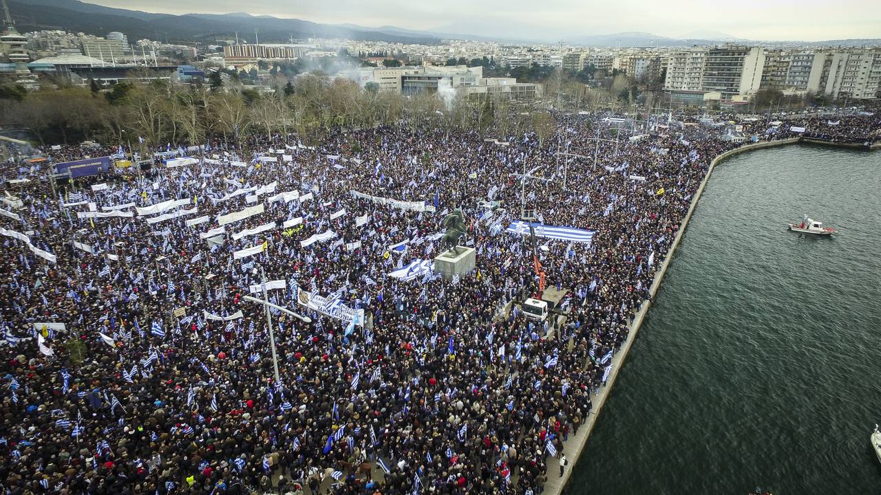 Παμμακεδονική για Πρέσπες: «Ξεκινά συλλογή υπογραφών σε όλες τις πόλεις της Ελλάδας – Ολοι μαζί με λαό & κλήρο»