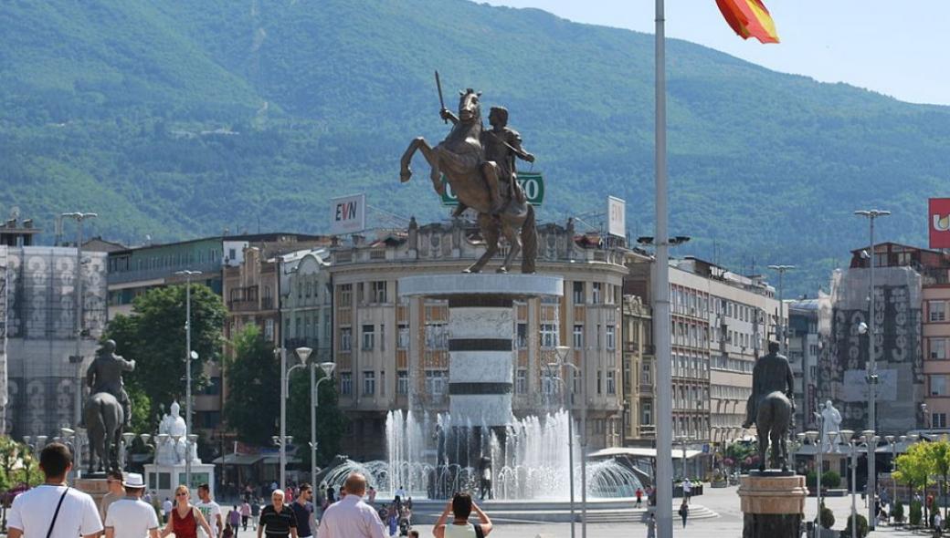 Ασύλληπτη πρόκληση από Σκόπια με έκδοση μανιφέστου αλυτρωτισμού: «Οι Ελληνες έχουν κλέψει όλη την αρχαία κληρονομιά»