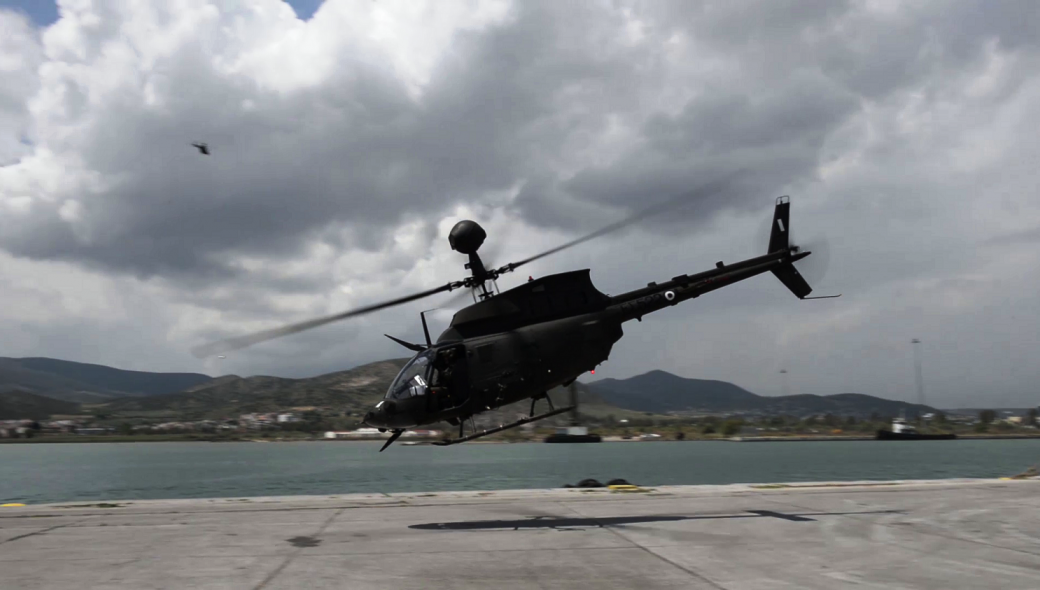 Φωτογραφίες: Η εκφόρτωση των  OH-58D Kiowa Warrior στο λιμάνι του Βόλου