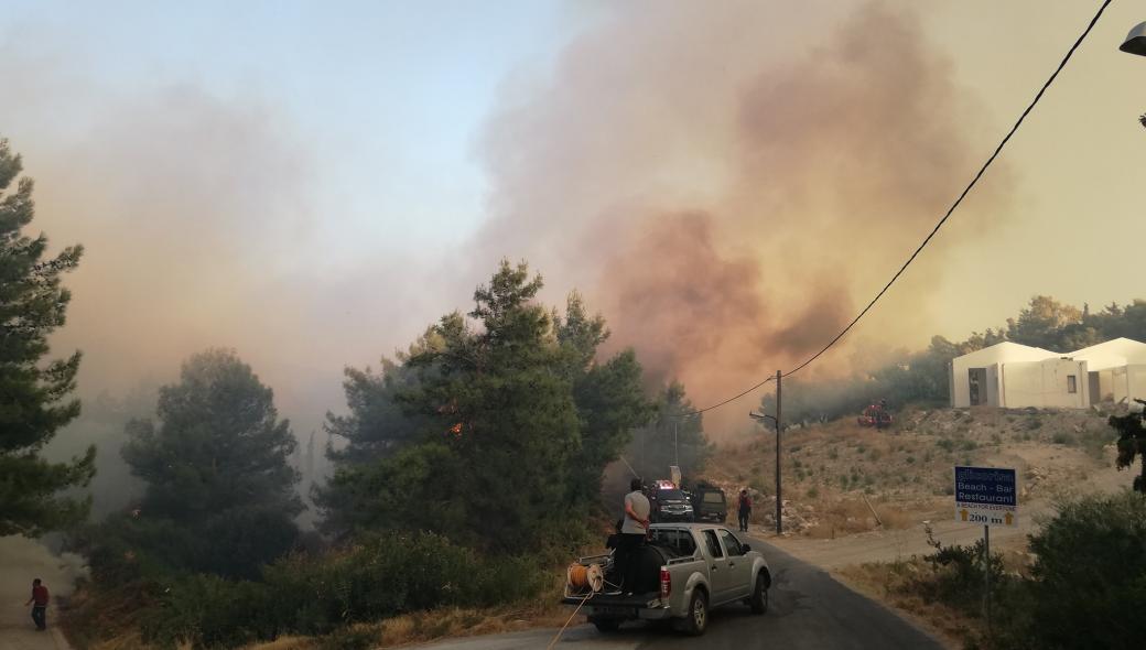 Φωτιά στη Σάμο: Καλύτερη η εικόνα χωρίς ενεργό μέτωπο (βίντεο-φωτο)