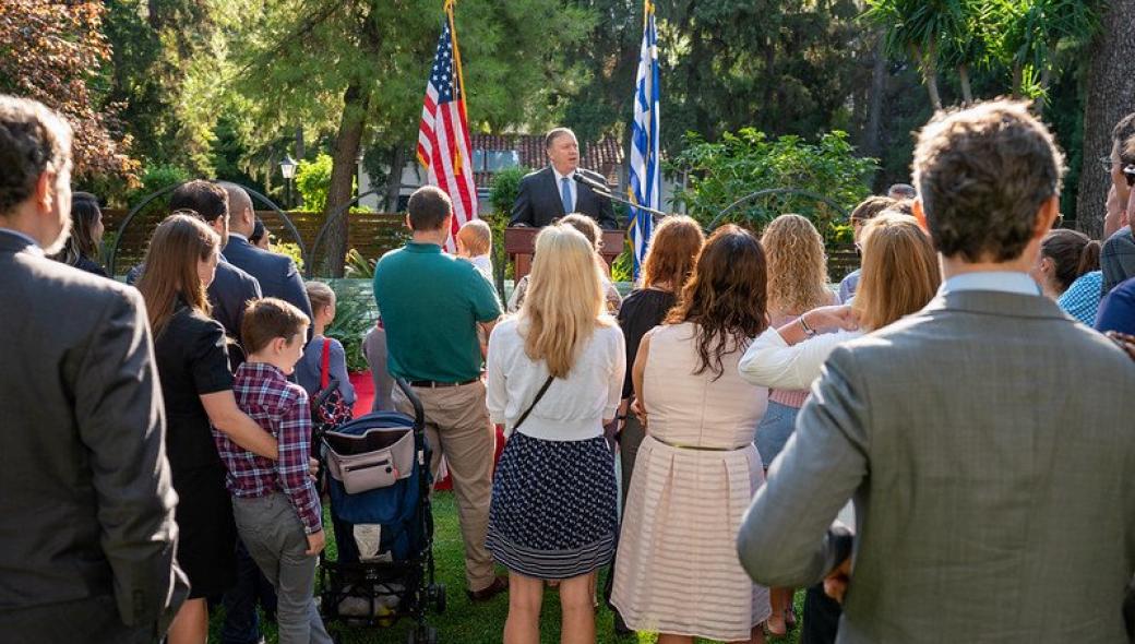 Το… «Ευχαριστώ» του Μάικ Πομπέο και το ευχάριστο διάλειμμα στην Αμερικανική Πρεσβεία (φώτο)