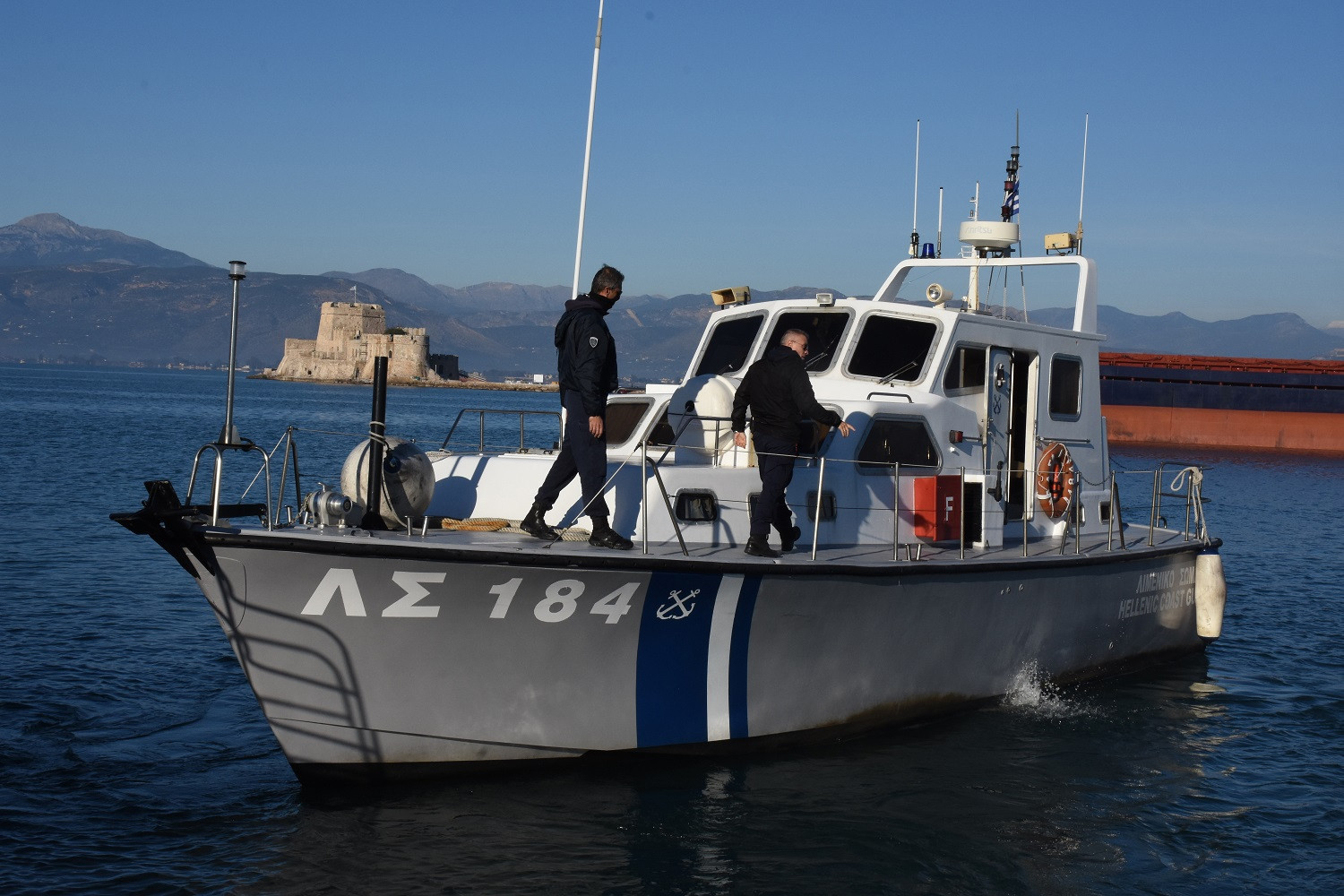 Αυτή είναι η αγνοούμενη τουρίστρια στη Φολέγανδρο που βρέθηκε ζωντανή – «Πάλευε» μόνη της με τα κύματα (φωτό)