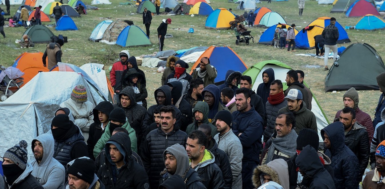 Ξεσπούν οι ξενοδόχοι από τα Βρασνά για το «κύμα» αλλοδαπών: «Μαζεύουμε τις ελιές με την ψυχή στο στόμα»