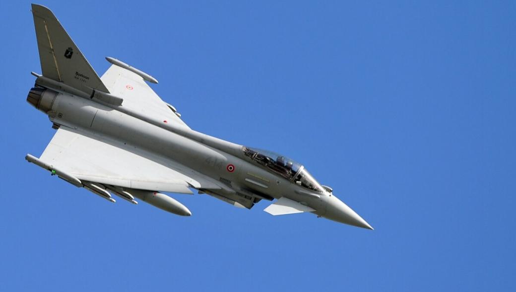 Νυχτερινή υπερηχητική πτήση Eurofighter αναστάτωσε το Λονδίνο (βίντεο)