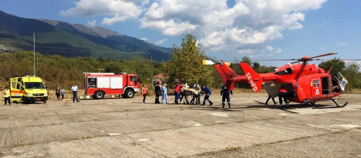 Κρίσιμες στιγμές για τραυματία από φωτιά στην Κέρκυρα: Μεταφέρεται στην Αθήνα μέσω «αέρος»  (βίντεο)