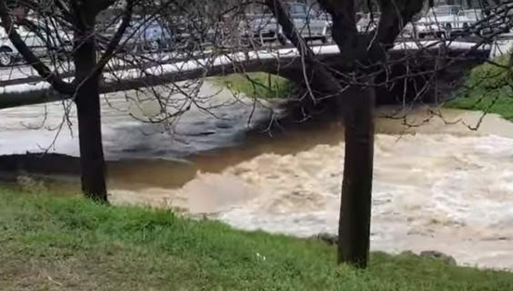 Εύβοια: Δύο οικισμοί εκκενώνονται λόγω υπερχείλισης του Λήλαντα ποταμού