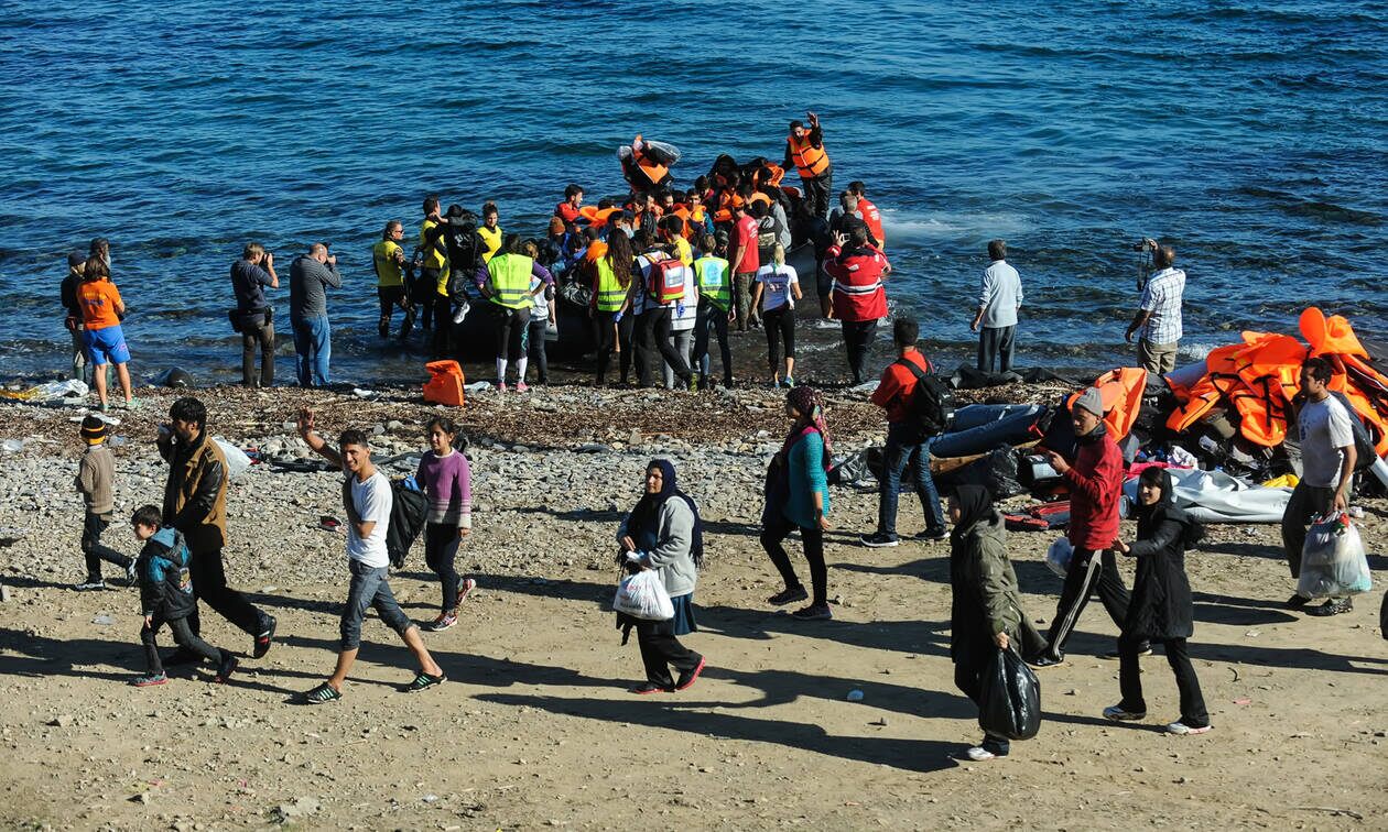 Αιγαίο: 150 αλλοδαποί αποβιβάστηκαν μόνοι τους σε συνδυασμένη επιχείρηση σε τέσσερα νησιά!