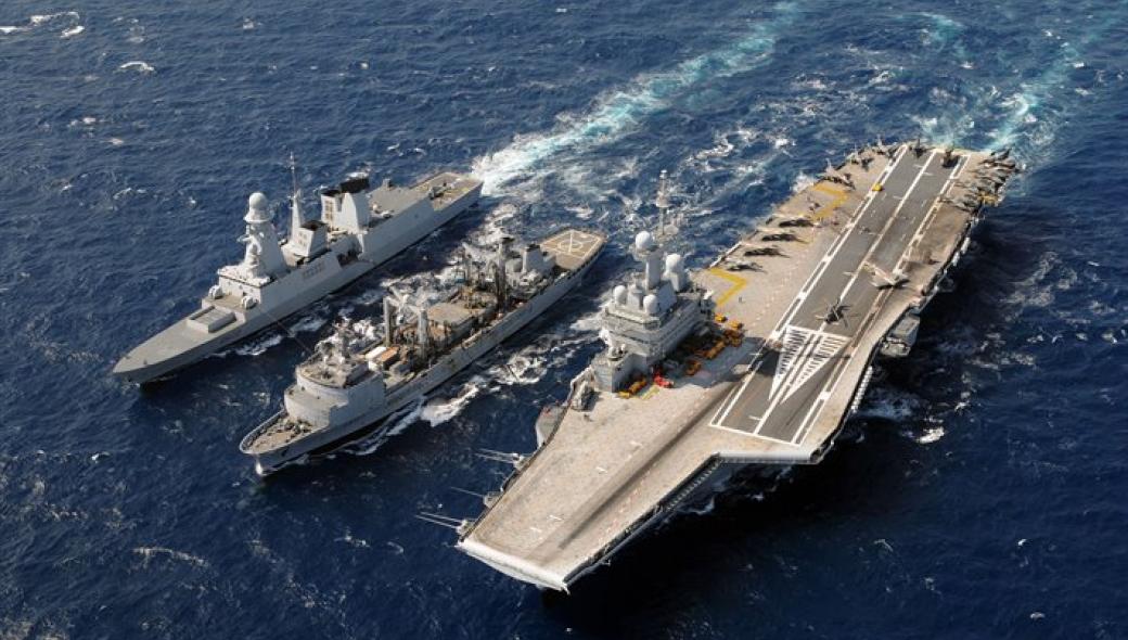 Μεσόγειος: F/A-18 στο Charles De Gaulle και Rafale στο USS Dwight D. Eisenhower