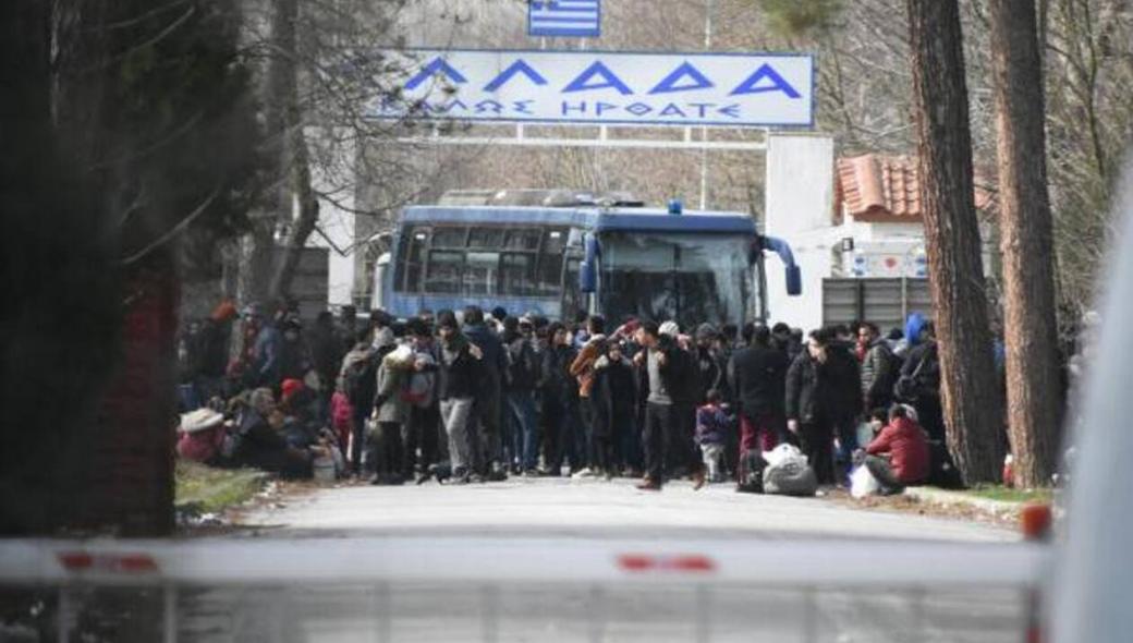 Χουριέτ: 10.000 μετανάστες περιμένουν την κατάλληλη ευκαιρία για να μπουν στην Ελλάδα