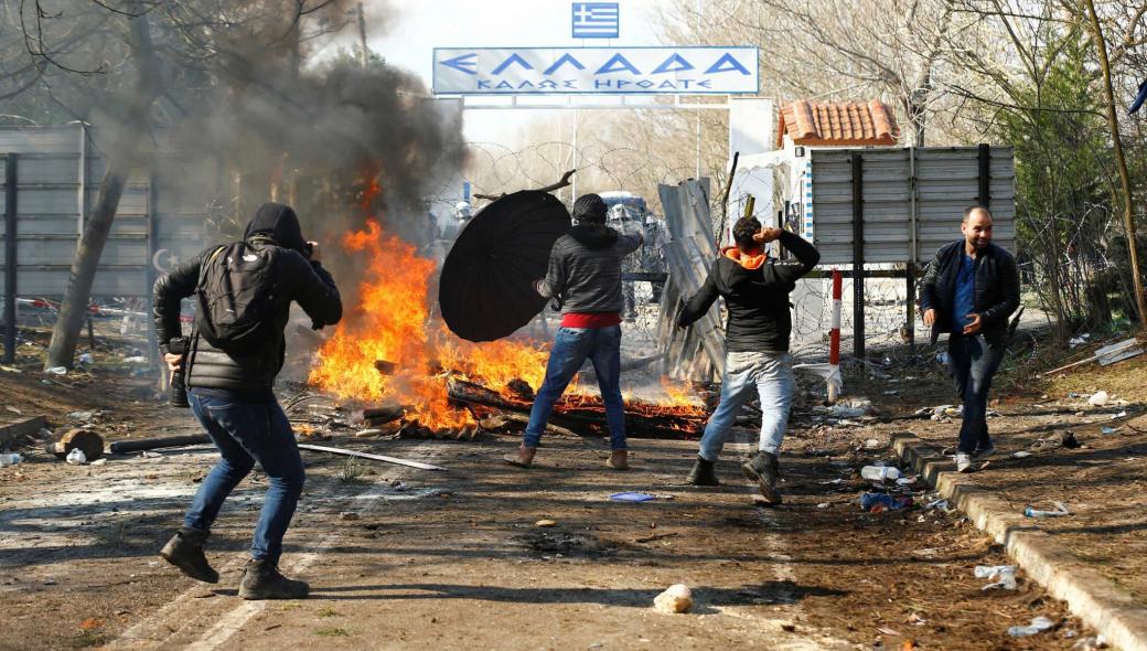 Έβρος – Νέα άγρια επεισόδια από «απελπισμένους»: Αφηνιασμένοι αλλοδαποί επιχείρησαν να εισβάλουν ξανά