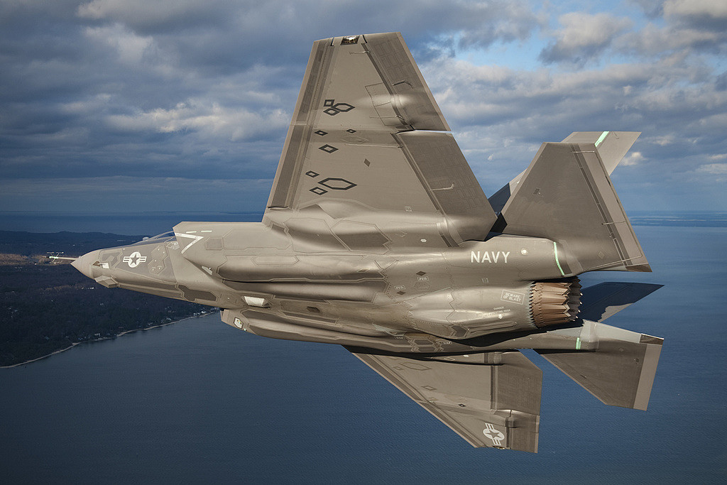 Λιγότερα F-35B και F-35C για τους Αμερικανούς Πεζοναύτες: Περικόπτουν τον αριθμό των αεροσκαφών