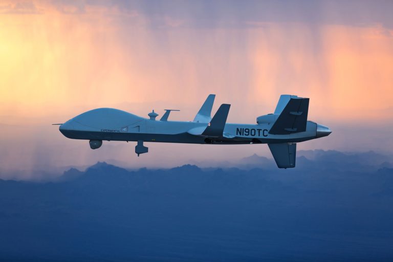 Ξεκίνησαν οι εναέριες δοκιμές του πρώτου SkyGuardian UAS γραμμής παραγωγής