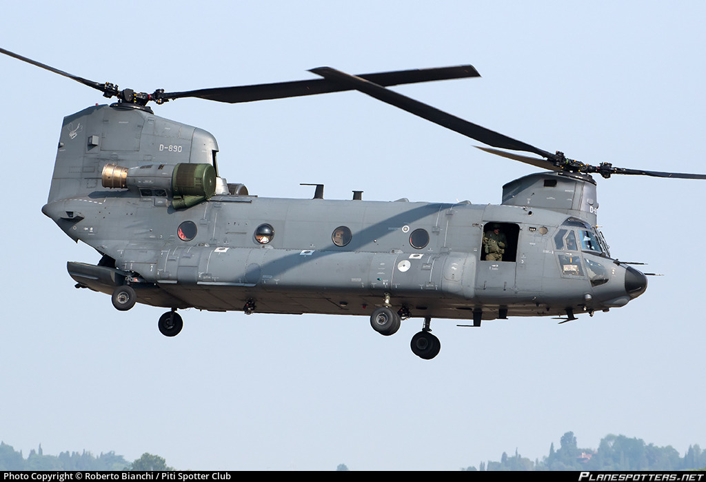 Παράδοση του πρώτου αναβαθμισμένου CH-47F Chinook για την Ολλανδία