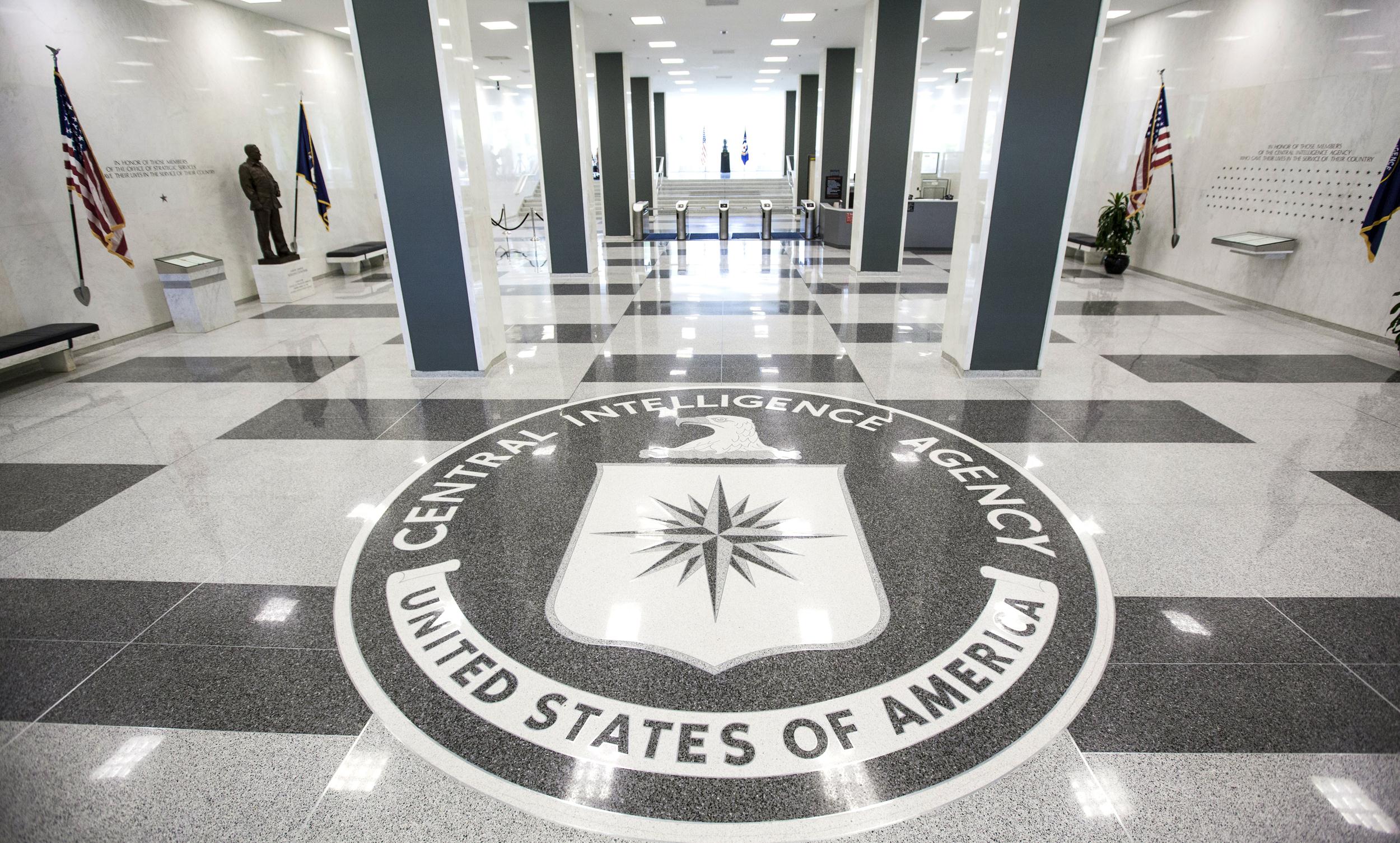 CIA και Βρετανικές Υπηρεσίες Πληροφοριών μας δείχνουν τα σταυρόλεξα που λύνουν όσο βρίσκονται σε καραντίνα (φωτο)