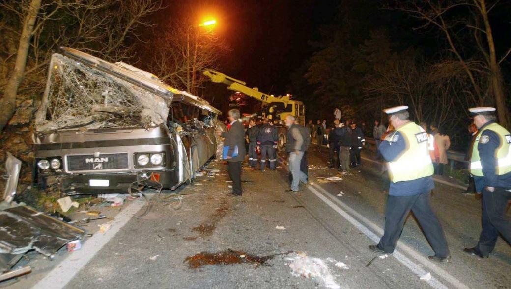 Σαν σήμερα πριν από 17 χρόνια το ατύχημα στα Τέμπη – Στοίχισε τη ζωή σε 21 μαθητές (φώτο-βίντεο)