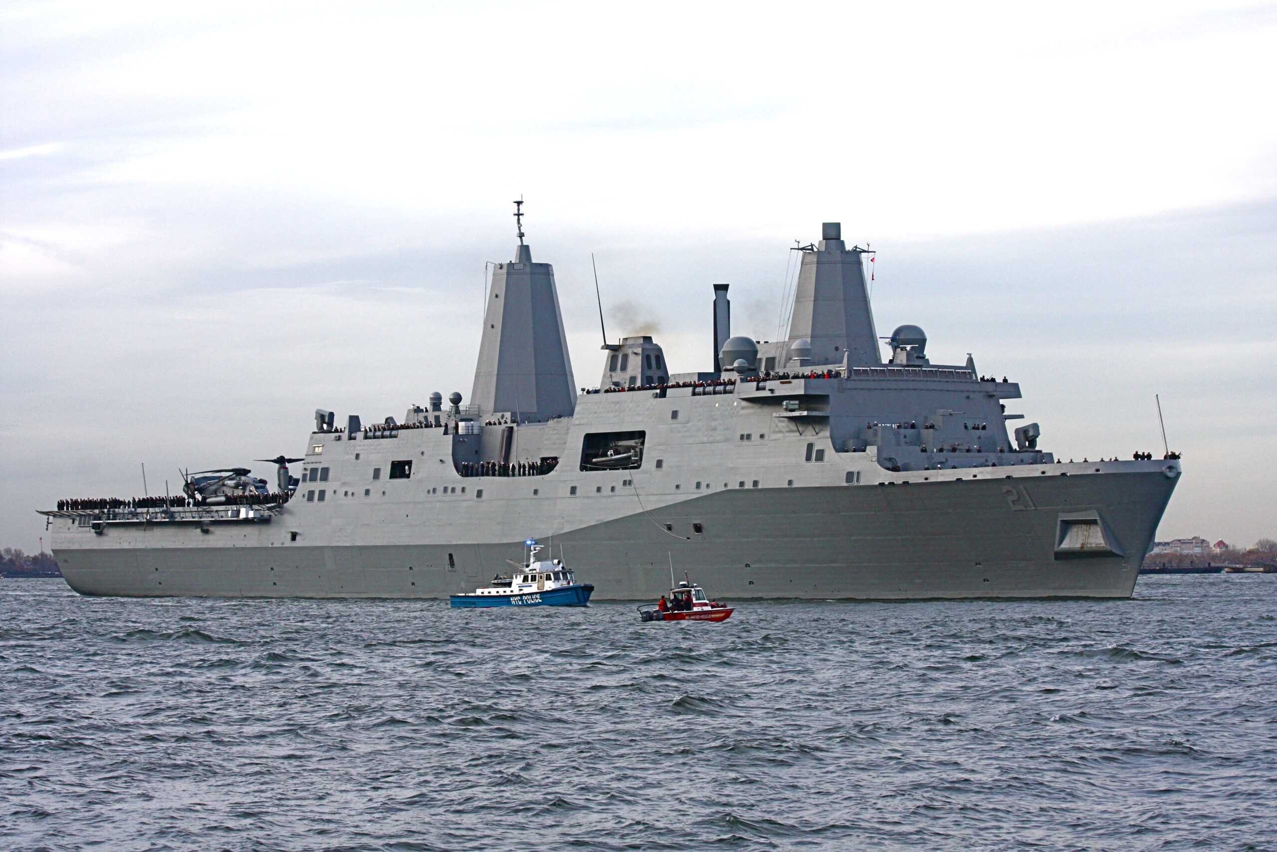 USS New York: Χωρίς… κορωνοϊό πραγματοποιεί ασκήσεις στην Αραβική Θάλασσα