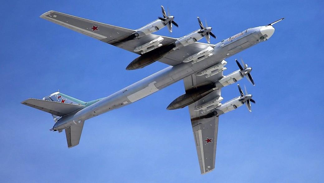 Ρωσία: Βομβαρδιστικά Tu-95MS σε ασκήσεις αντιμετώπισης αντιαεροπορικών πυραύλων