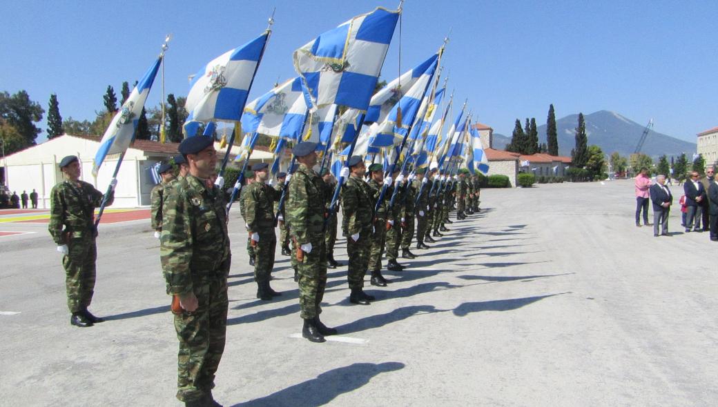 Πότε και γιατί αποφασίστηκε το Πεζικό να φέρει την εικόνα του Αγίου Γεωργίου στις σημαίες του;