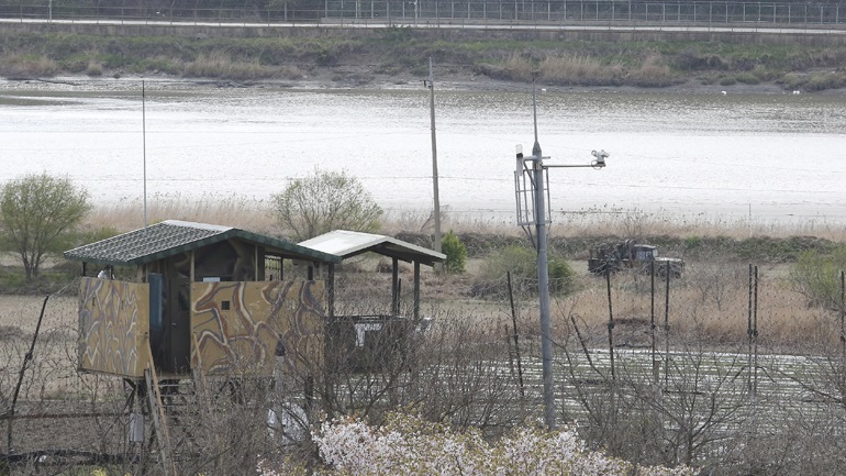 Ανταλλαγή πυρών στα σύνορα Βόρειας και Νότιας Κορέας