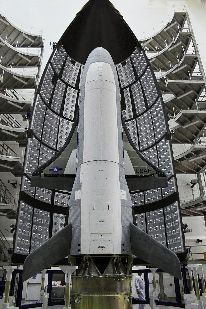 Το X-37B Orbital Test Vehicle (OTV-6) ετοιμάζεται για την έκτη αποστολή του