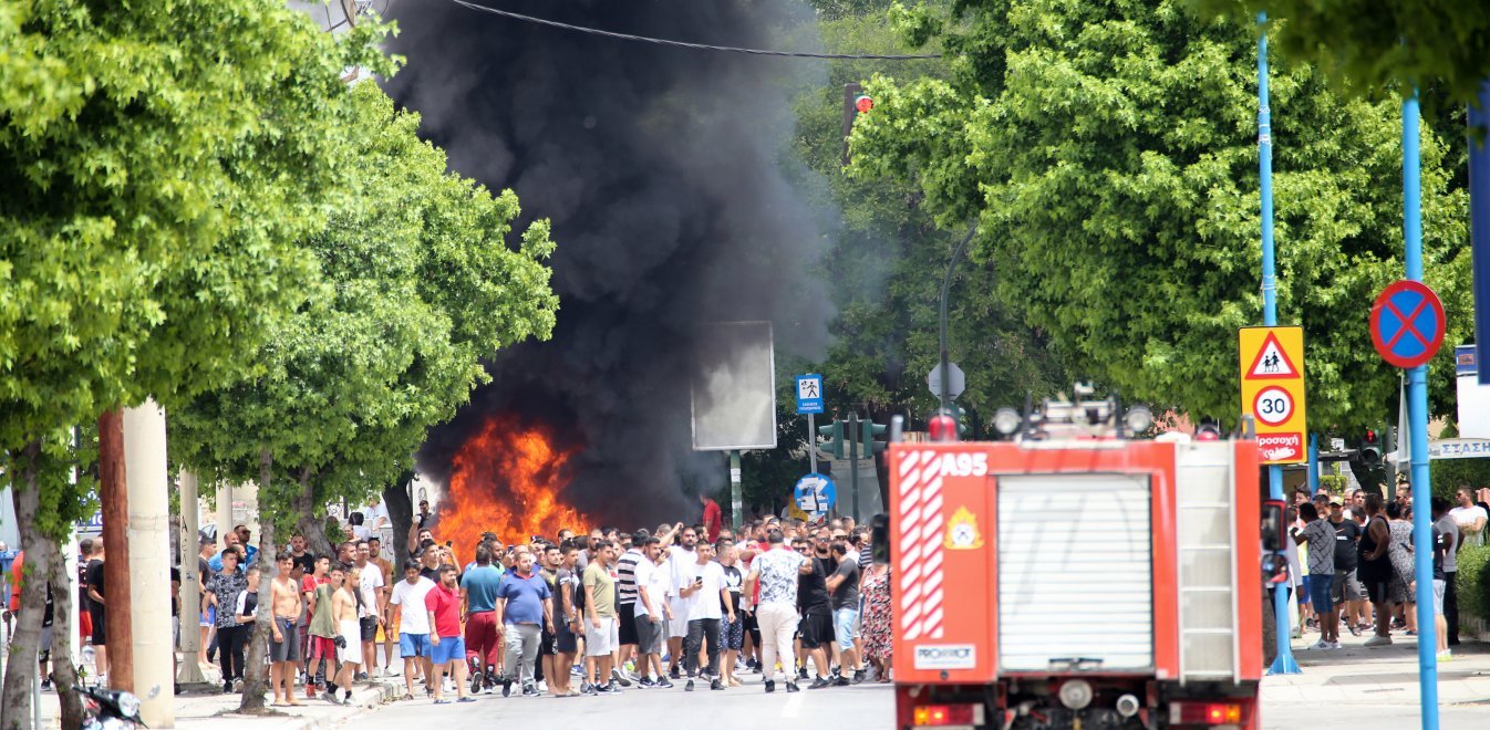 Λάρισα – δημοσιογράφος που δέχθηκε επίθεση: «Ρομά με χτύπησαν την ώρα του ρεπορτάζ»