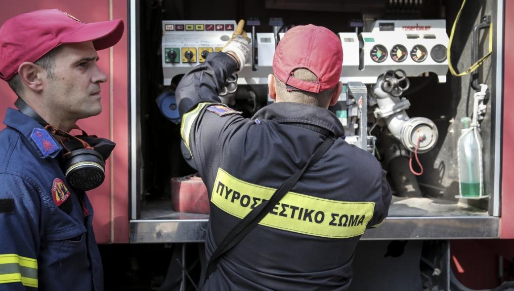 Συναγερμός στην Πυροσβεστική – Μεγάλη φωτιά στα Μέγαρα