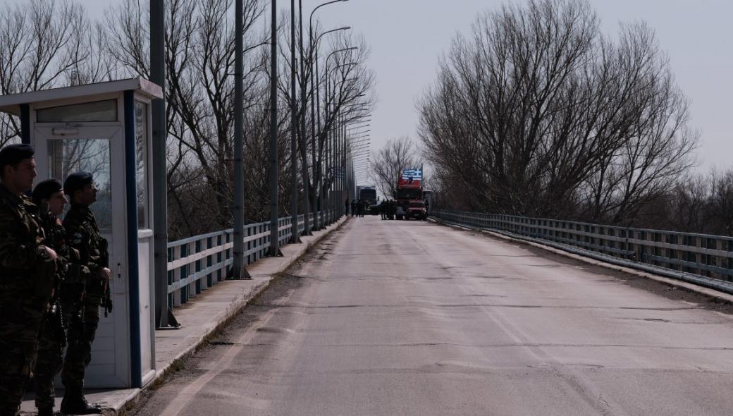 Αστυνομία για Έβρο: «Οι δουλέµποροι διαφηµίζουν τα δροµολόγια στο Facebook»