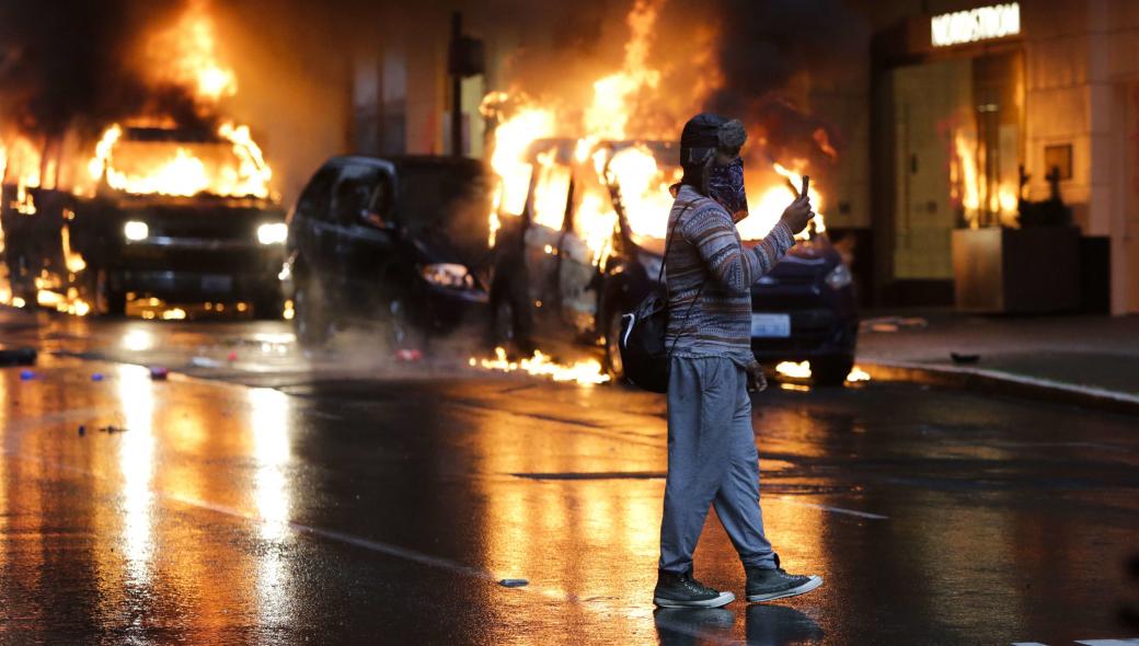 ΗΠΑ: Αστυνομικοί χρησιμοποίησαν τέιζερ σε ζευγάρι στην Ατλάντα (βίντεο)