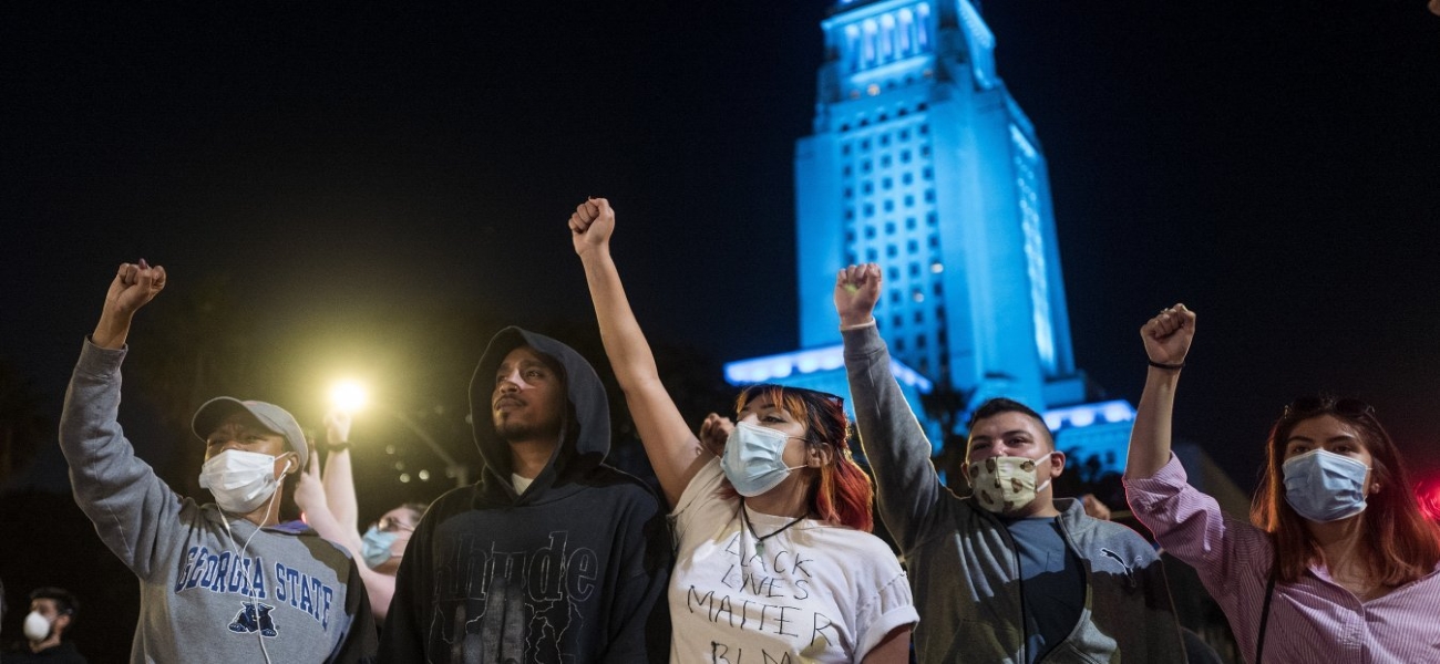 Υπόθεση Φλόιντ: «Ανθρωποκτονία» έδειξε το πόρισμα του ιατροδικαστή που όρισε η οικογένεια