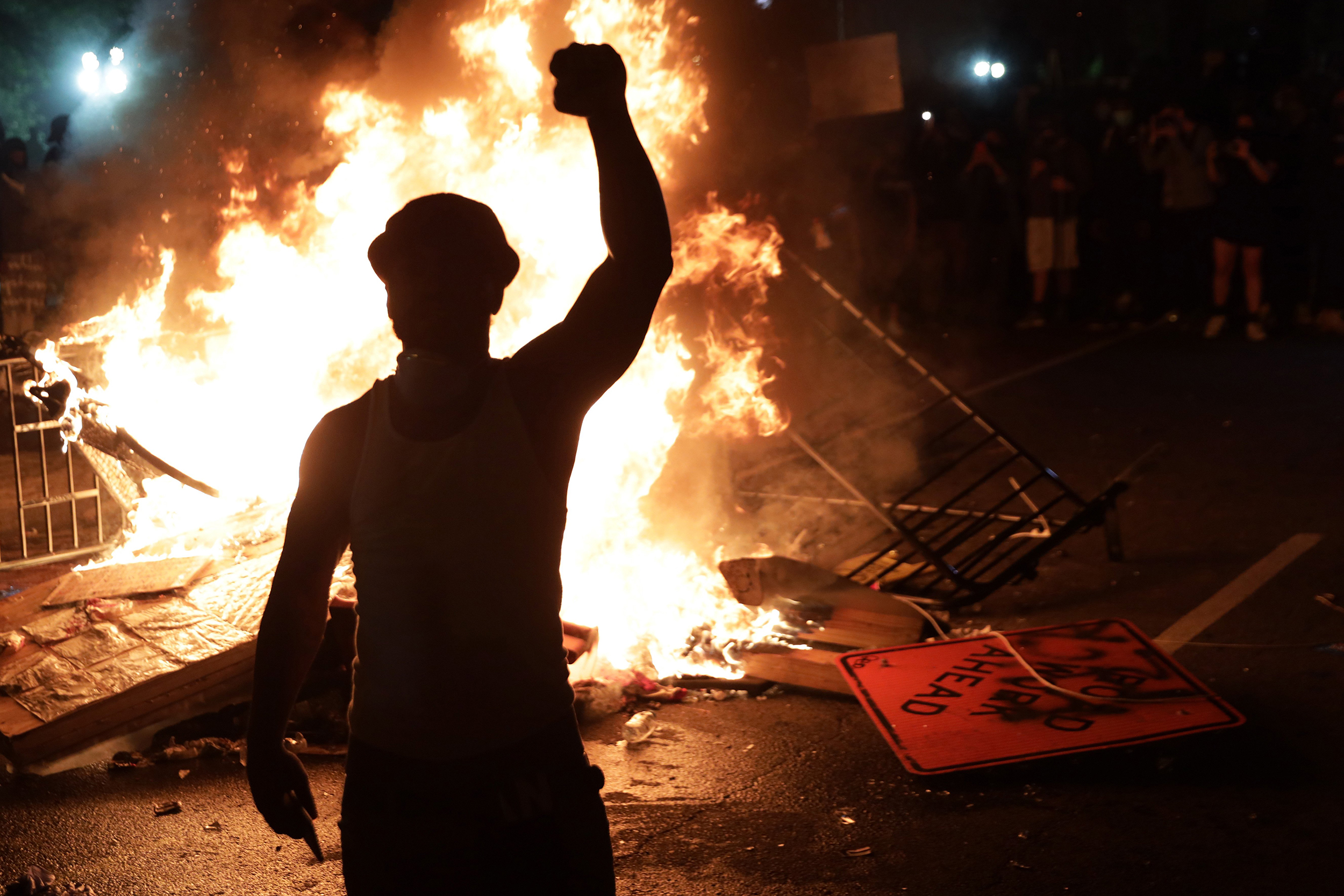 Ιδρυτής αυστραλιανής Antifa: «Μας χρηματοδοτεί ο Τ.Σόρος για να ξεκινάμε εμφύλιους πολέμους σε κάθε χώρα»