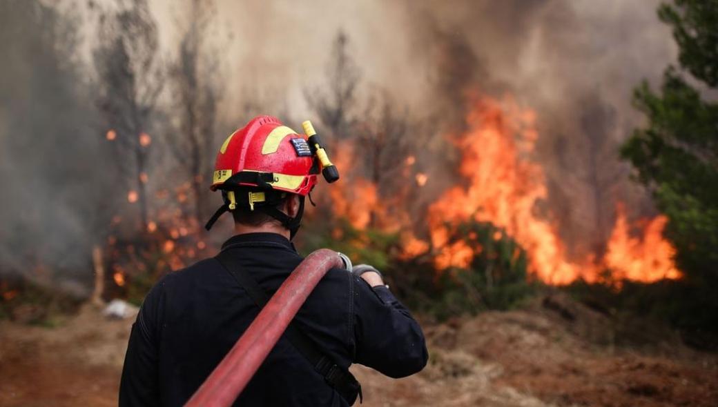 Θήβα: Λήστεψαν πυροσβέστες που πήγαν να σβήσουν φωτιά