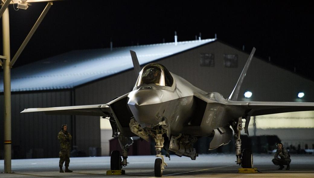 Το F-35 «νικήθηκε» από τον καιρό – Προβλήματα στα μαχητικά όταν πετάνε σε καταιγίδες