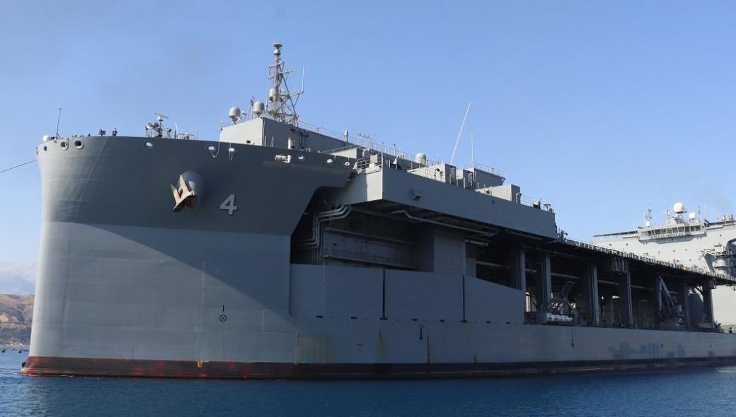 USS Hershel «Woody» Williams: Έφθασε στη Σούδα το τεράστιο ελικοπτεροφόρο (βίντεο)