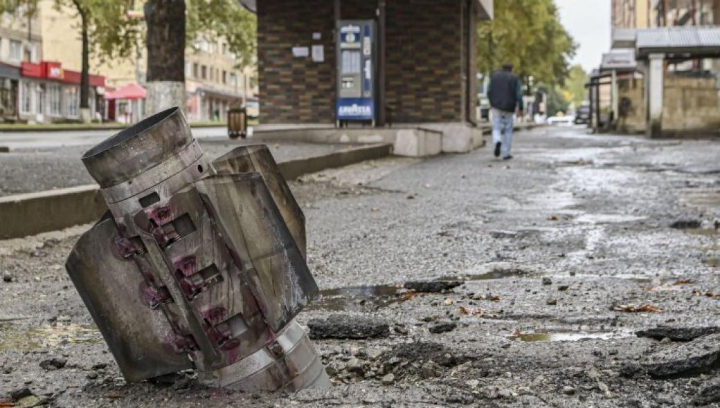 Σε όπλα μεγάλου βεληνεκούς επικεντρώνεται ο πόλεμος Αρμενίας-Αζερμπαϊτζάν