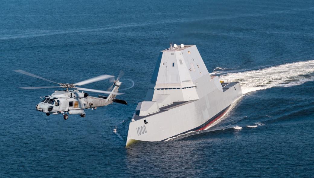 Για πρώτη φορά: Το USS Zumwalt εκτόξευσε τον πρώτο του πύραυλο