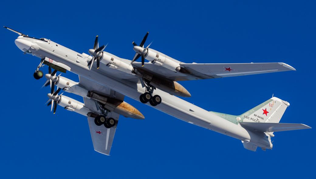 Ρωσικά Tu-95 πέταξαν πάνω από την Θάλασσα της Ιαπωνίας με συνοδεία Su-35